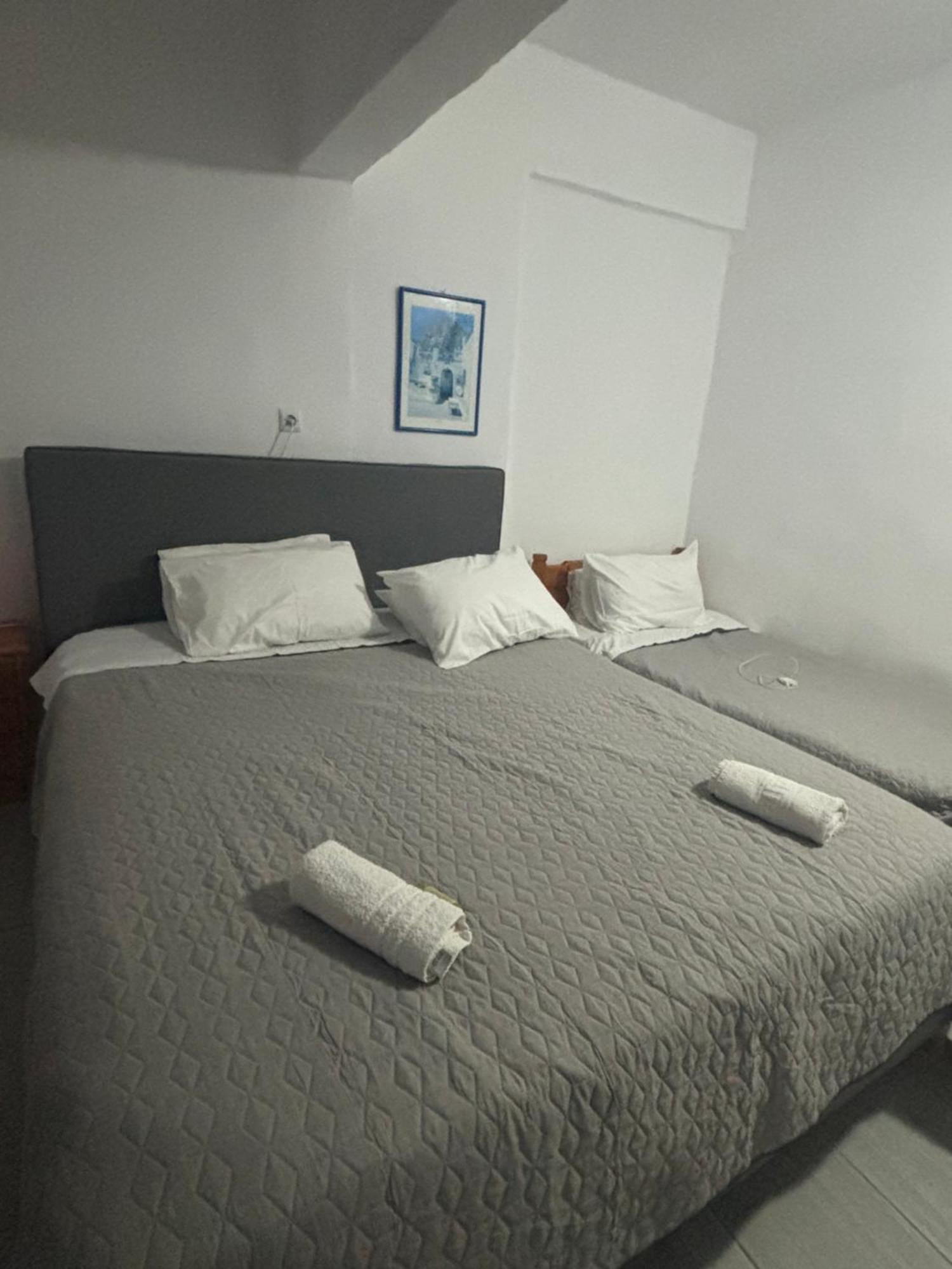 Scirocco Rooms Loutro Exterior photo