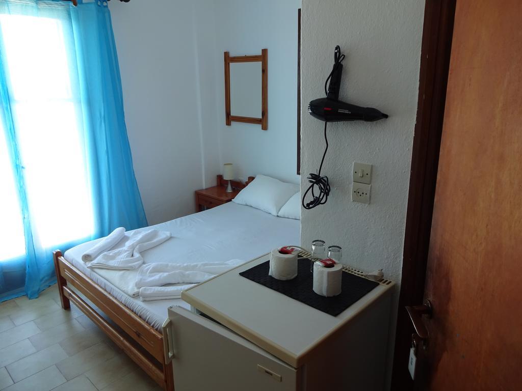 Scirocco Rooms Loutro Exterior photo