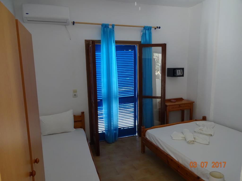 Scirocco Rooms Loutro Exterior photo