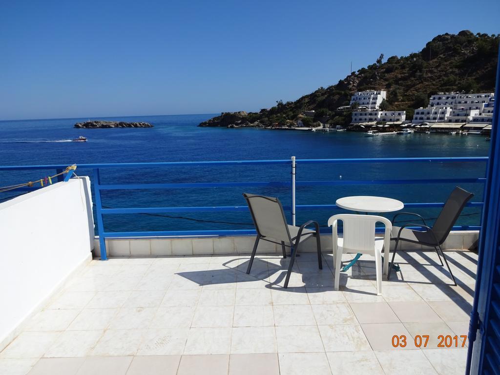 Scirocco Rooms Loutro Exterior photo
