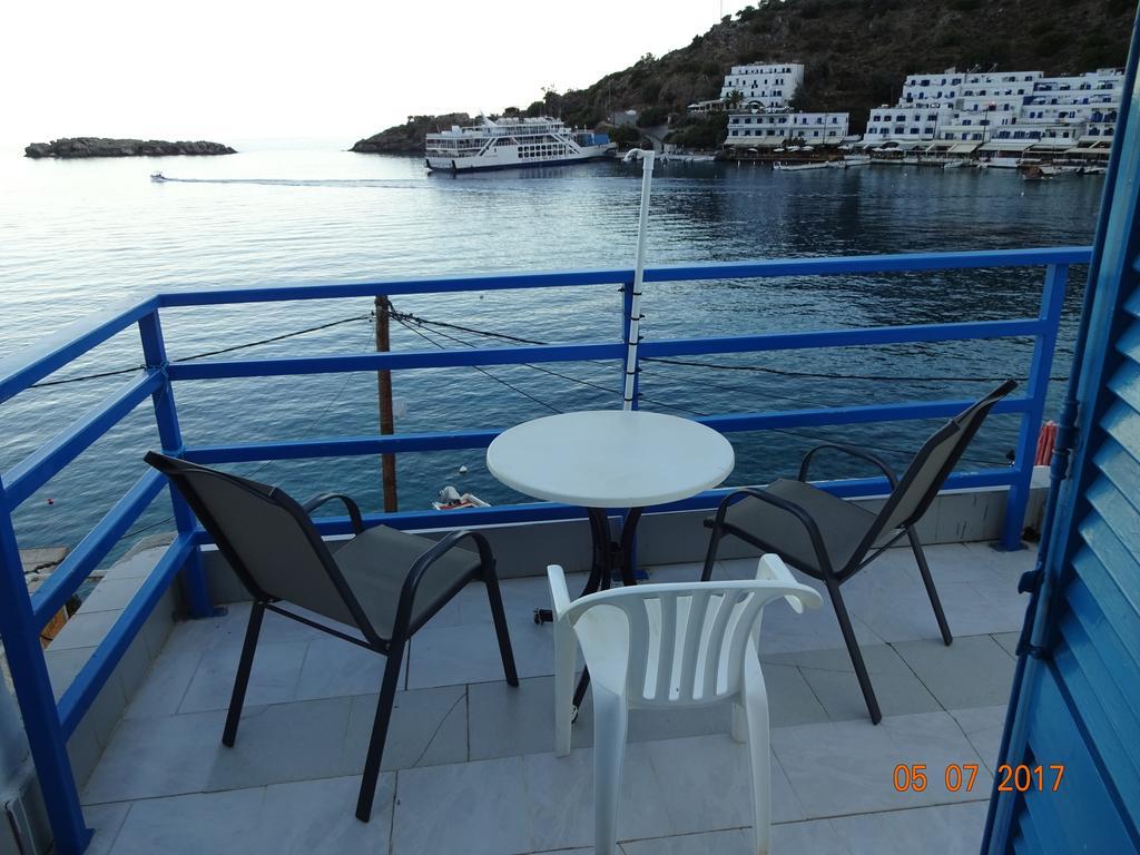 Scirocco Rooms Loutro Exterior photo